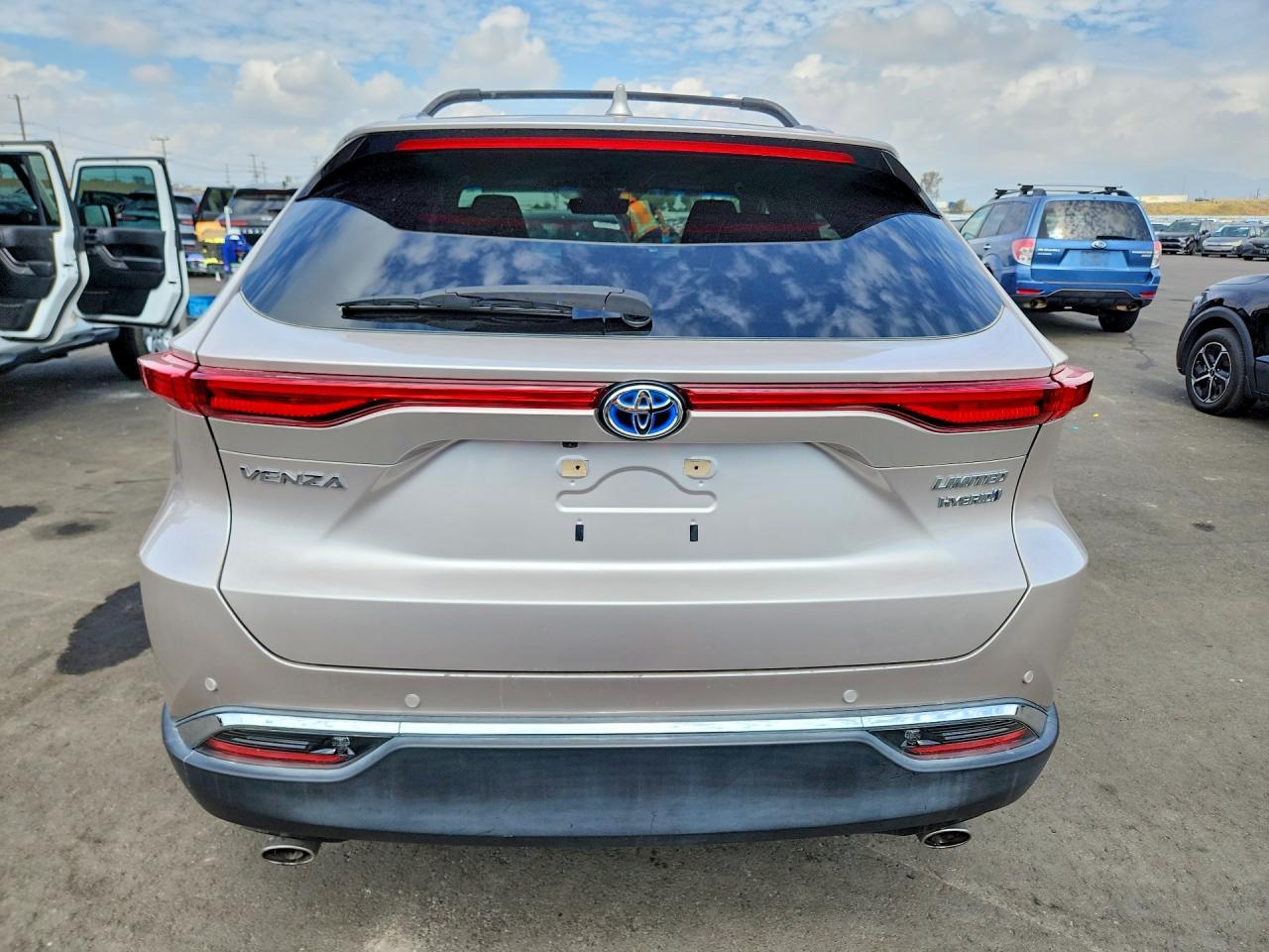 2021 Toyota Venza - Фото 6