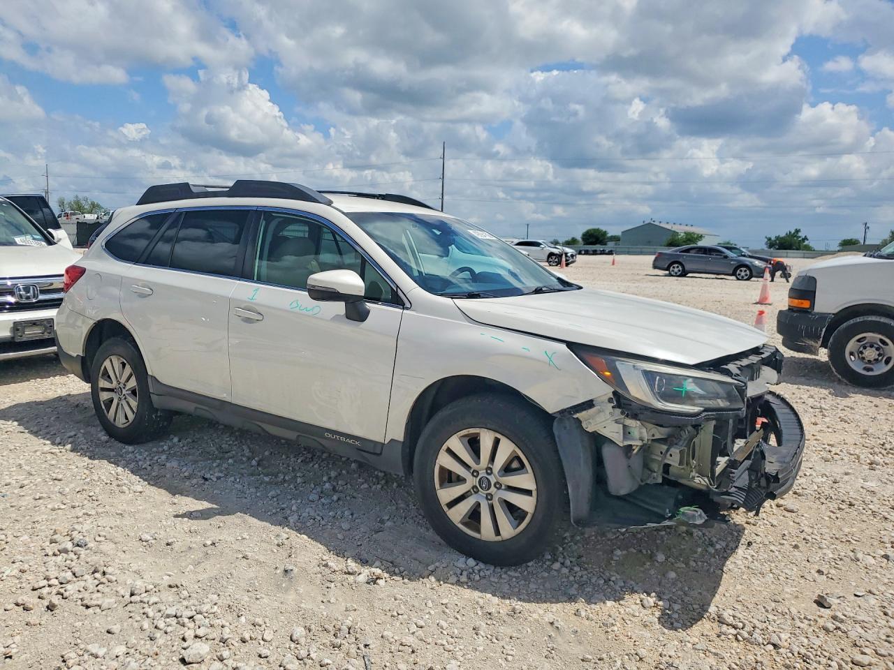 2018 Subaru Outback 2.5I Premium - Фото 4