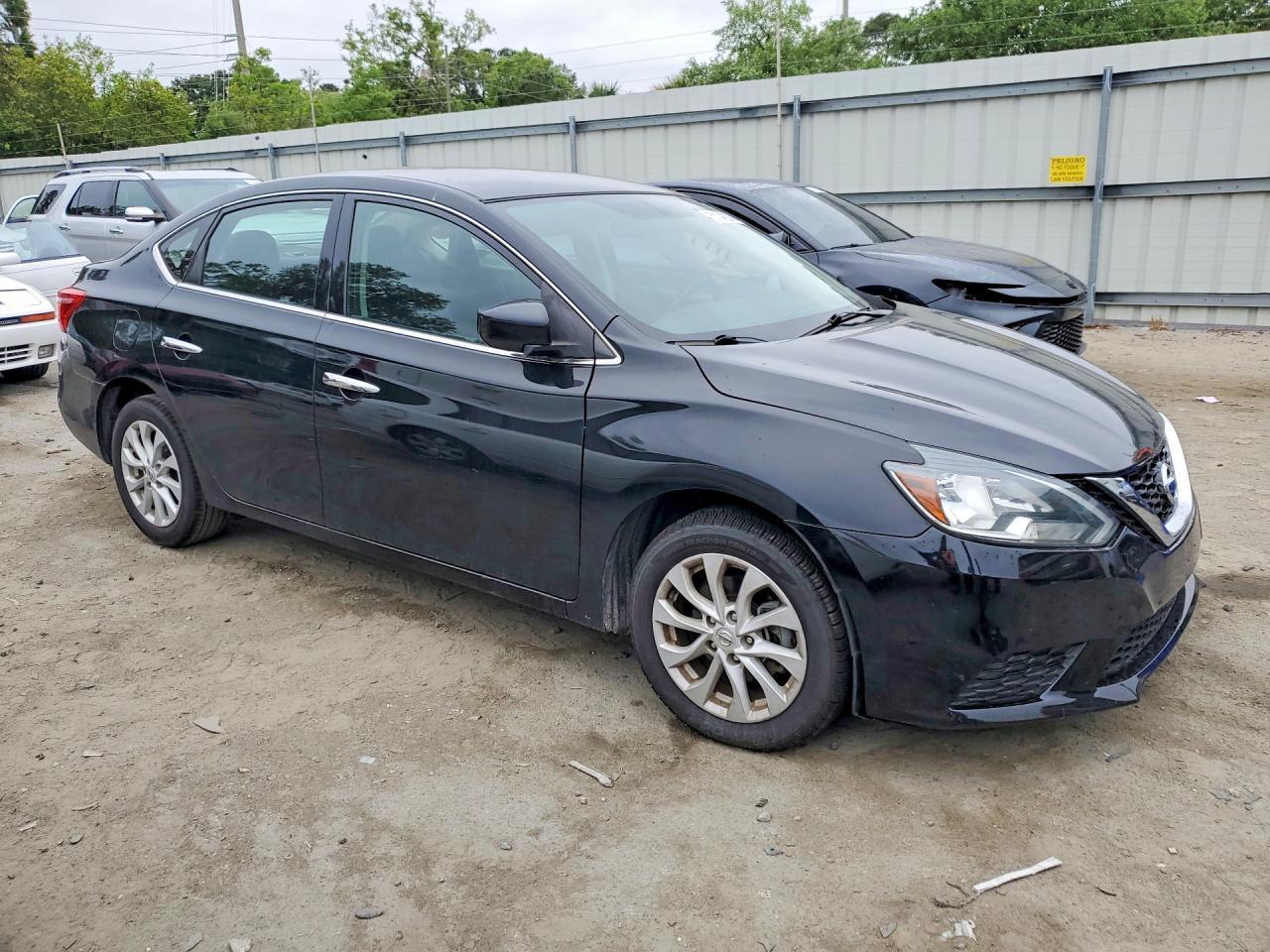2018 Nissan Sentra Sv - Фото 4