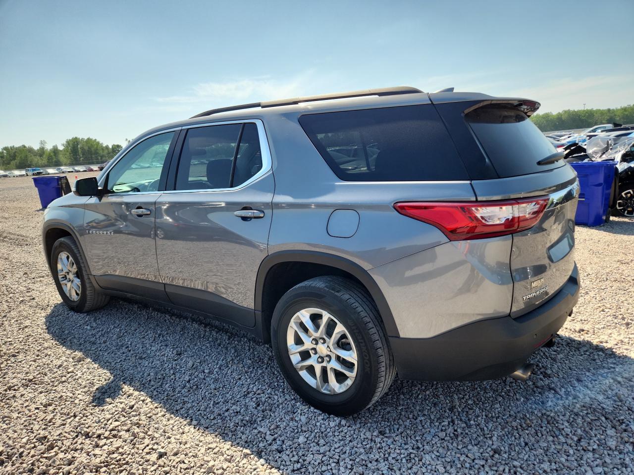 2021 Chevrolet Traverse Lt - Фото 2