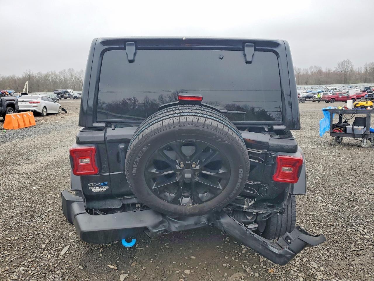 2024 Jeep Wrangler Sahara 4Xe - Image 6