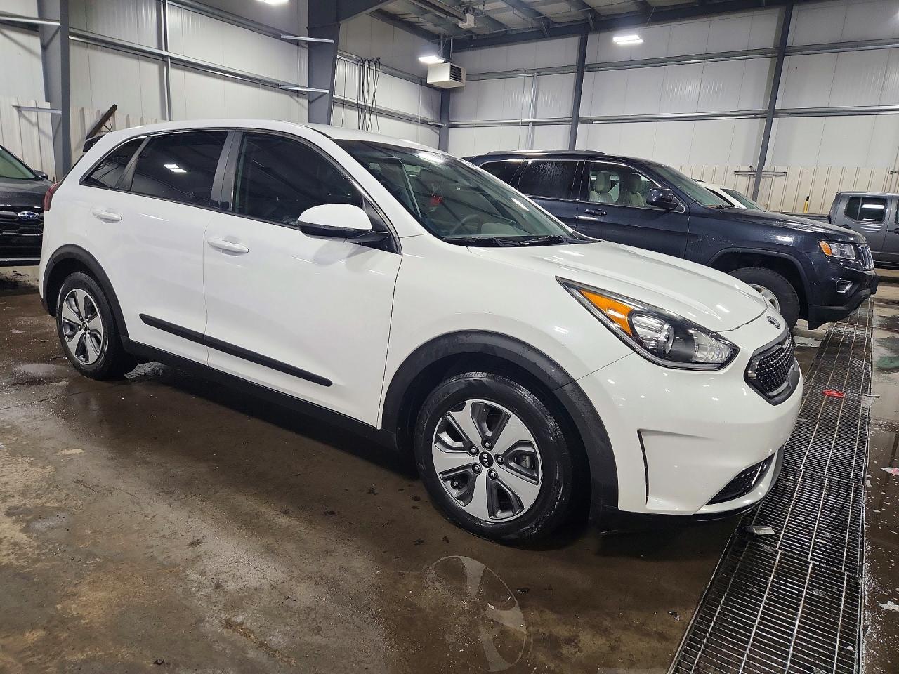 2019 Kia Niro Fe - Image 4