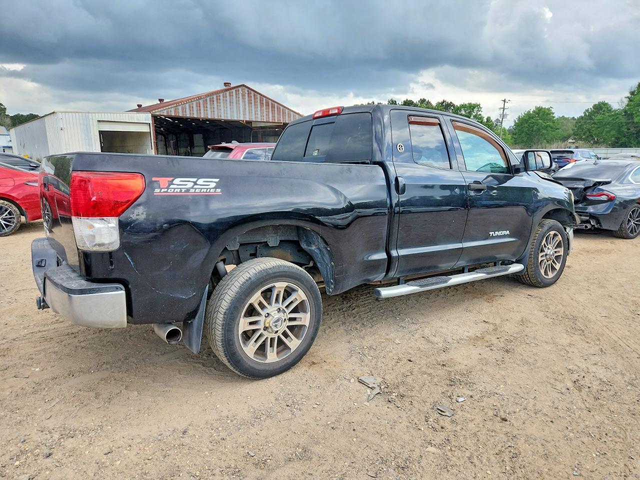 2012 Toyota Tundra Double Cab Sr5 - Image 3