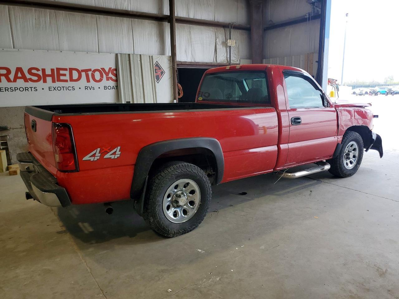 2007 Chevrolet Silverado K1500 Classic - Image 3