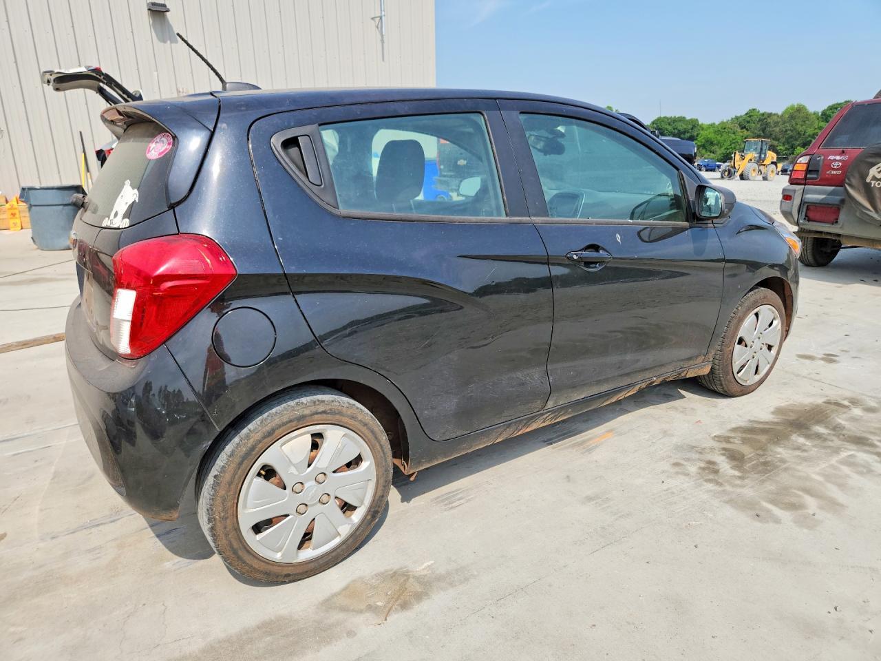 2018 Chevrolet Spark Ls - Image 3