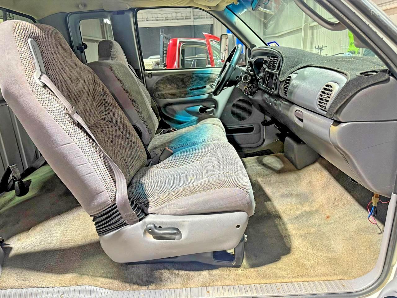 1998 Dodge Ram 2500 - Фото 5