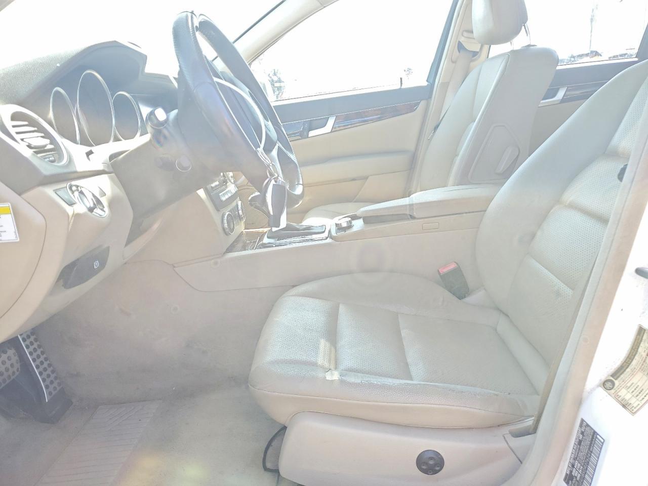 2013 Mercedes-Benz C 250 - Фото 7