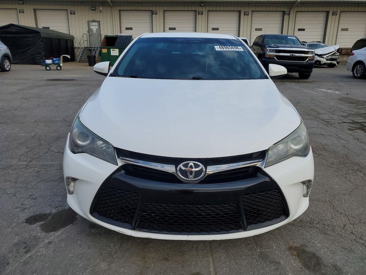 2017 Toyota Camry Se - Image 5