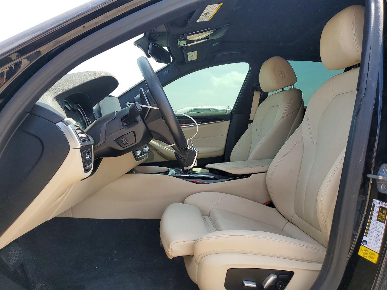 2019 BMW 530 I - Фото 7