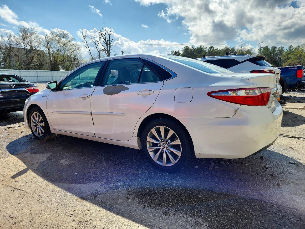 2015 Toyota Camry Hybrid Xle - Фото 2