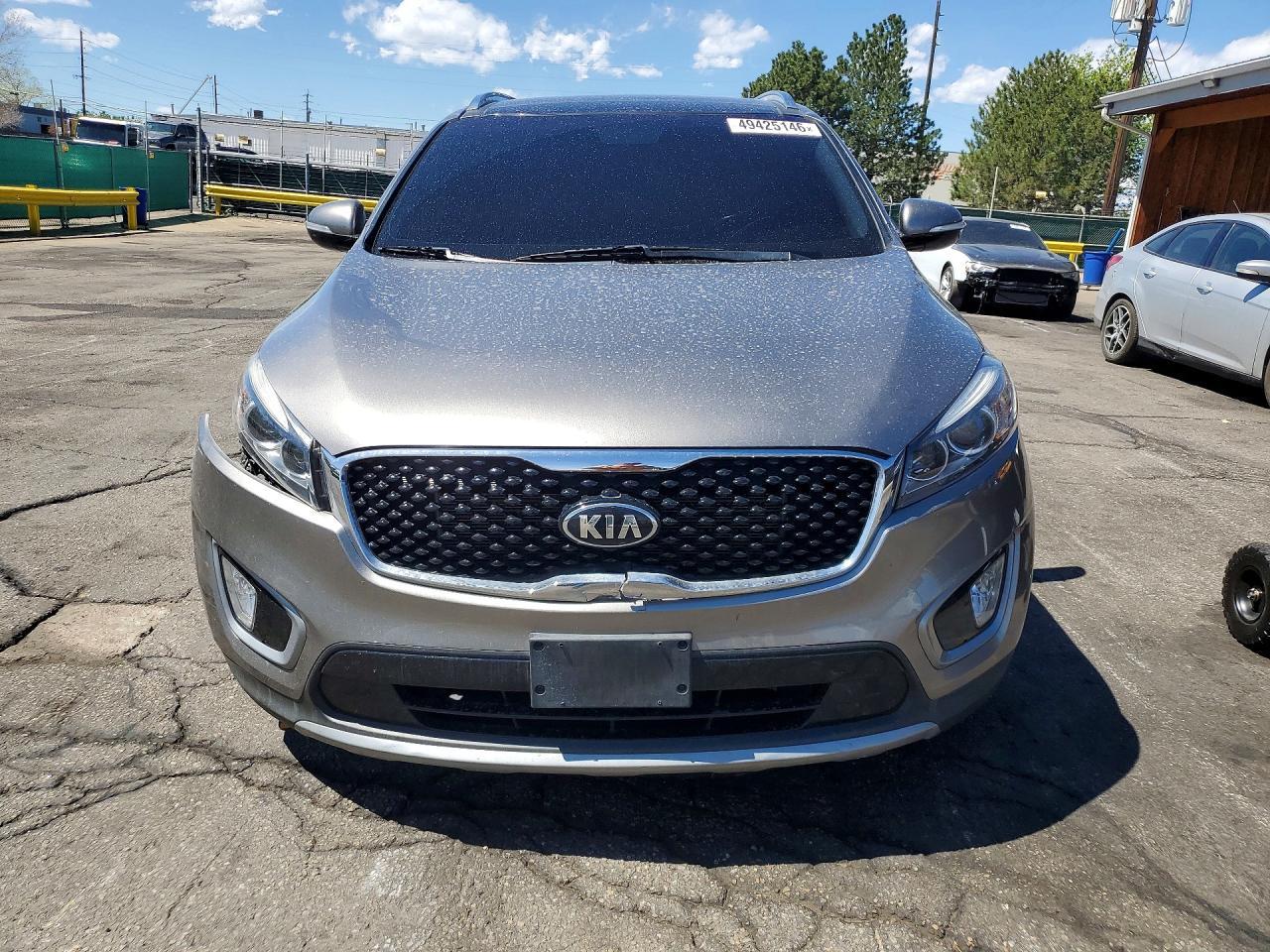 2016 Kia Sorento Ex - Image 5