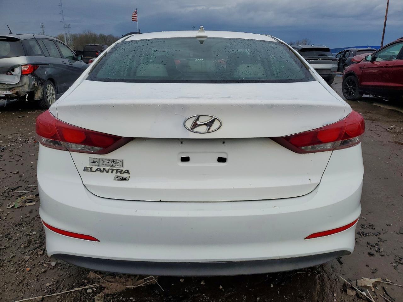 2017 Hyundai Elantra Se - Image 6