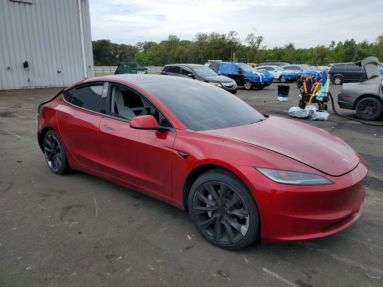 2025 Tesla Model 3 - Image 4