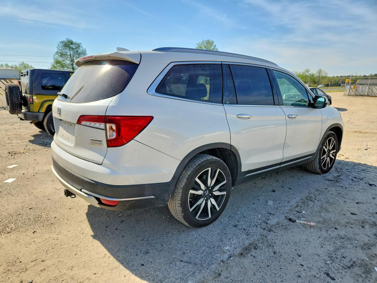 2022 Honda Pilot Touring - Фото 3