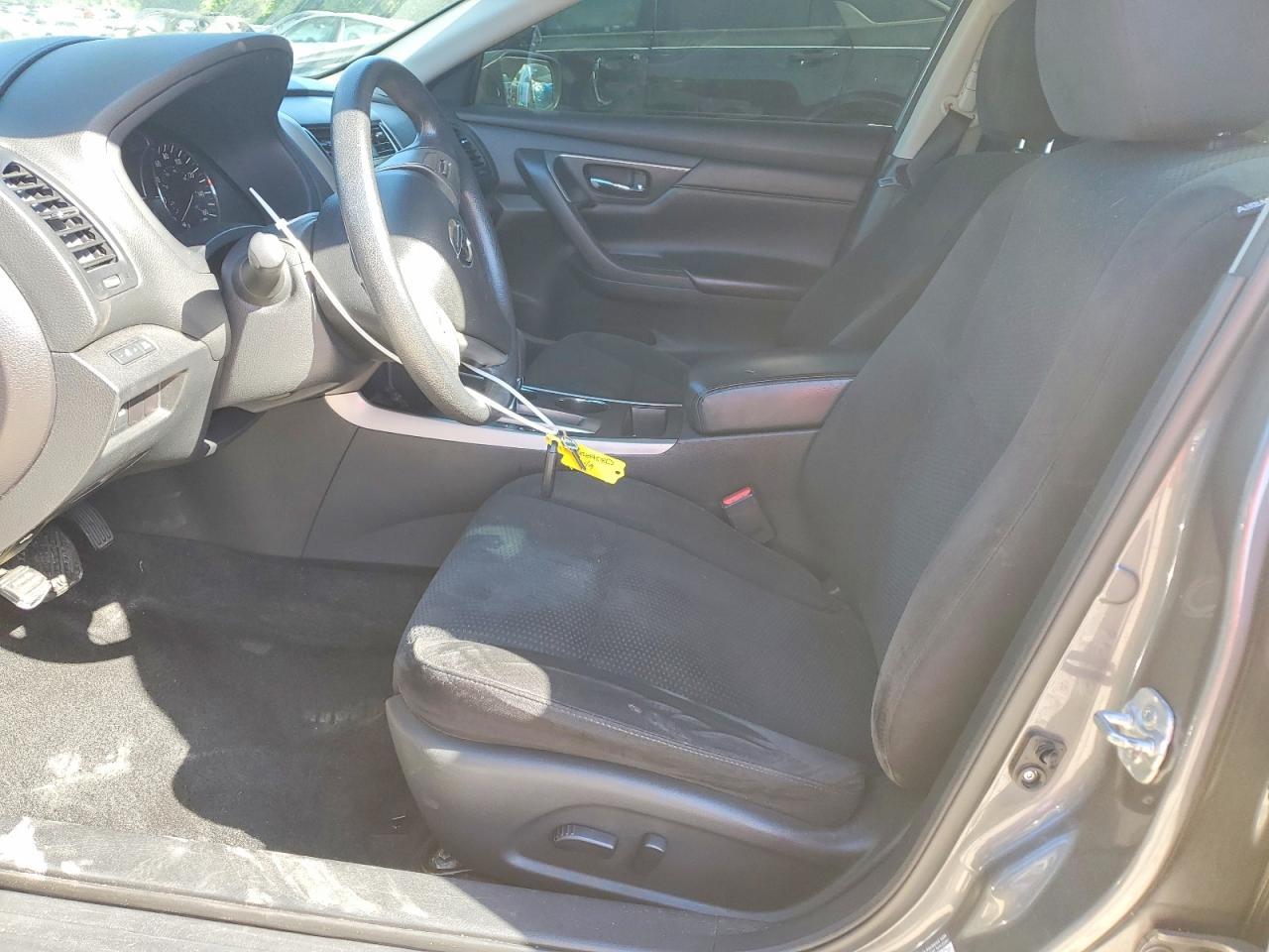 2015 Nissan Altima 2.5 S - Image 7