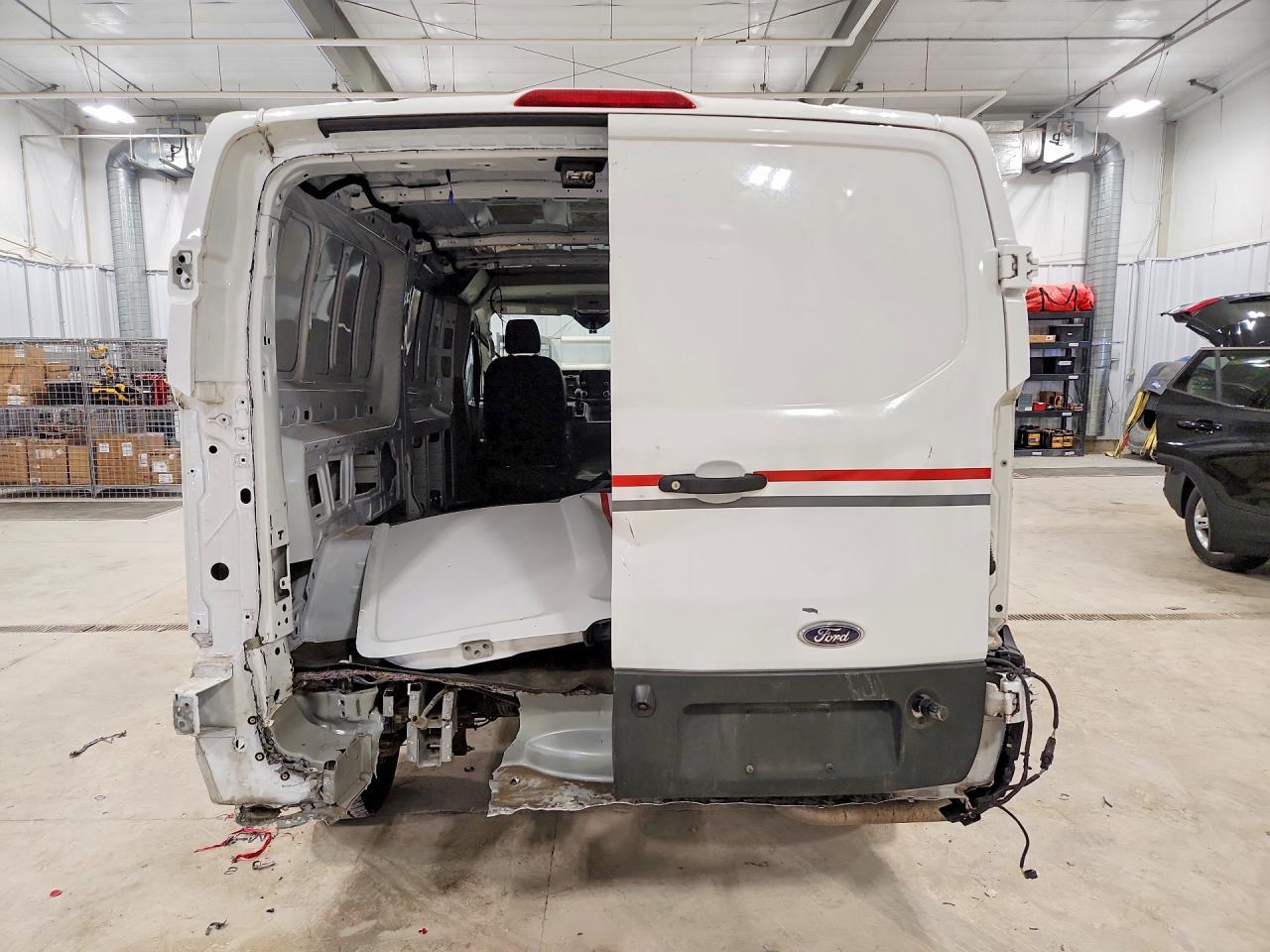 2022 Ford Transit 250 Delivery Van - Image 6