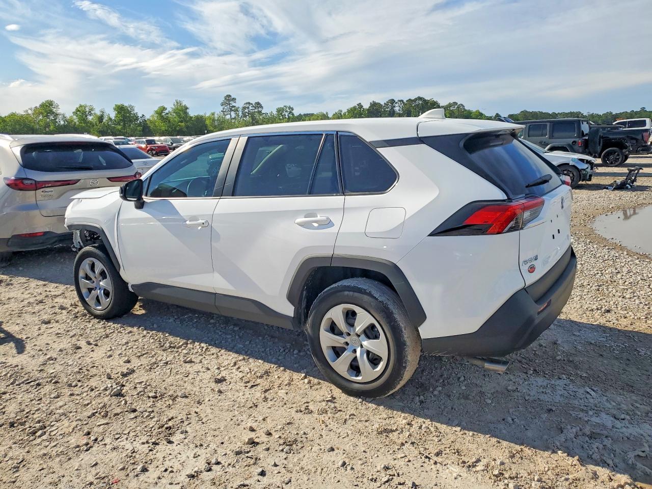 2025 Toyota Rav4 Le - Фото 2