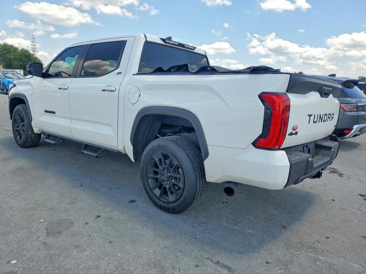 2024 Toyota Tundra Sr5 - Image 2