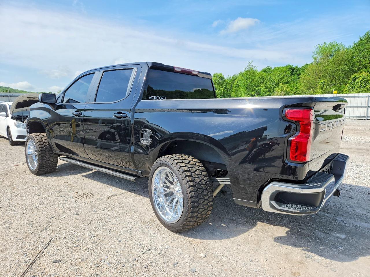 2020 Chevrolet Silverado K1500 Lt - Фото 2