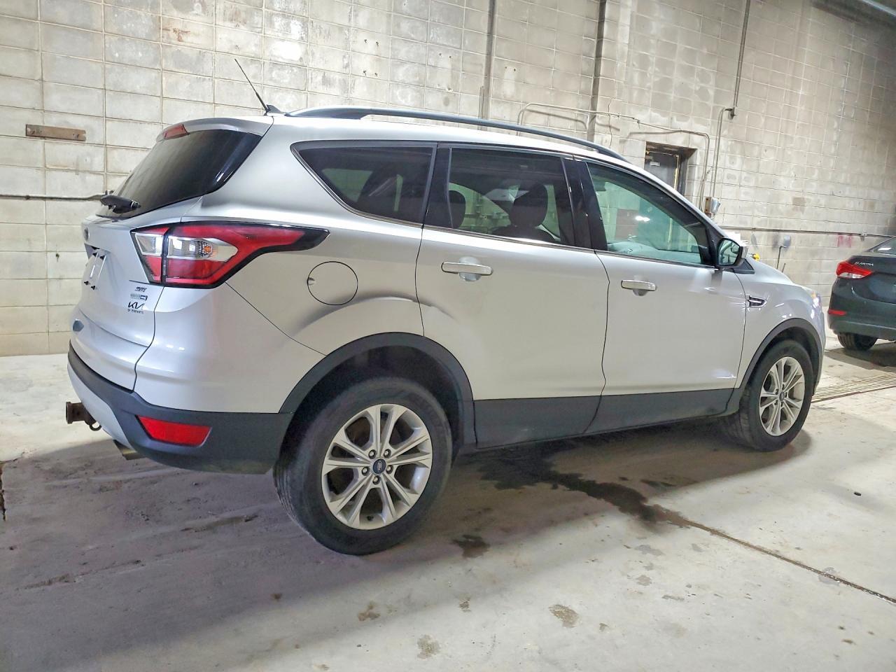 2018 Ford Escape Se - Фото 3