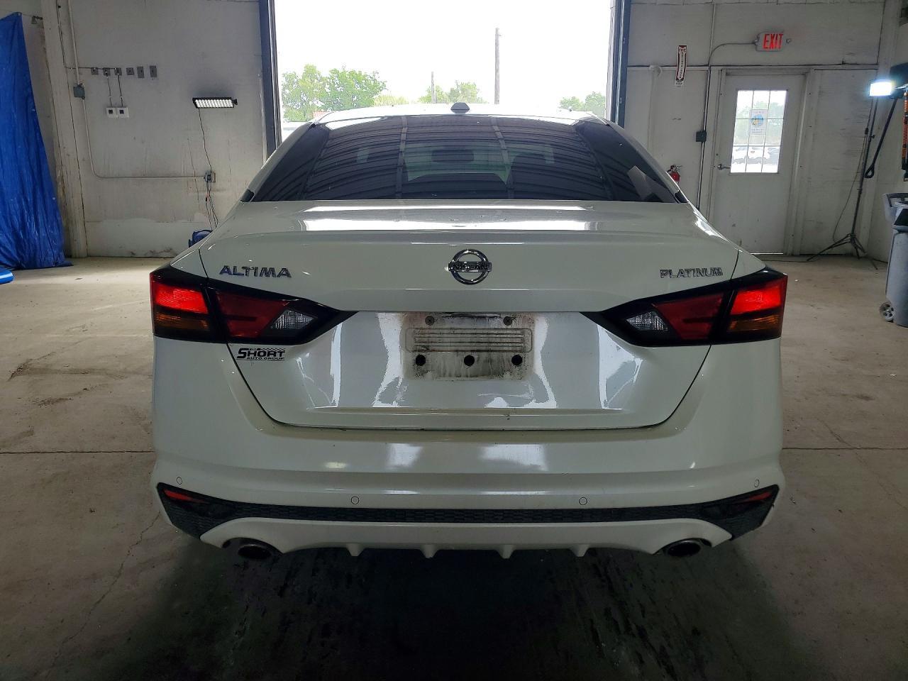2019 Nissan Altima Platinum - Фото 6