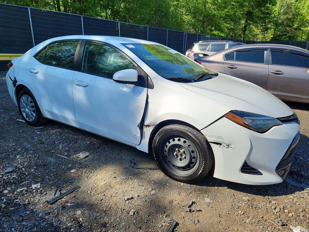 2017 Toyota Corolla Le - Фото 4