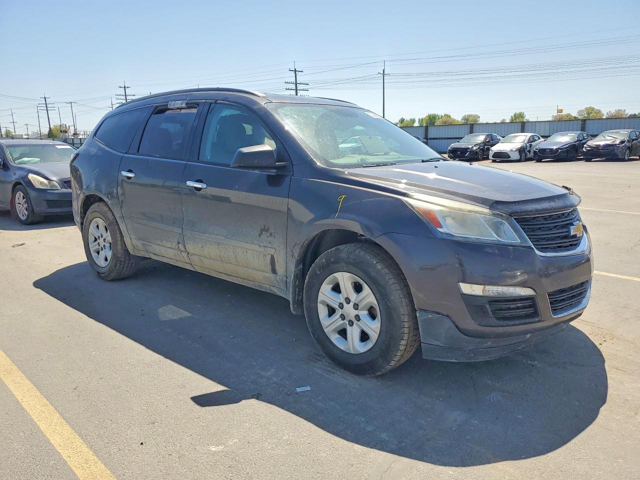 2017 Chevrolet Traverse Ls - Фото 4