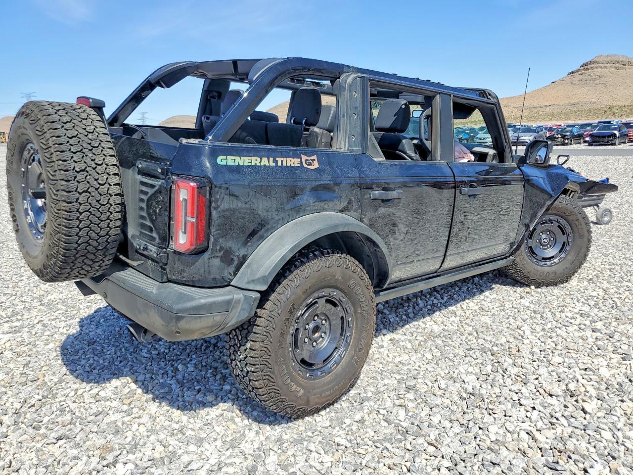 2021 Ford Bronco Base - Фото 3