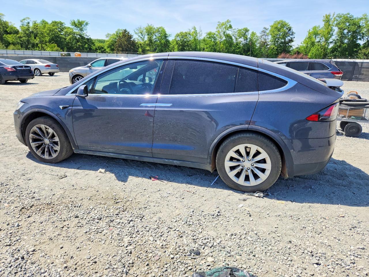 2018 Tesla Model X - Фото 2