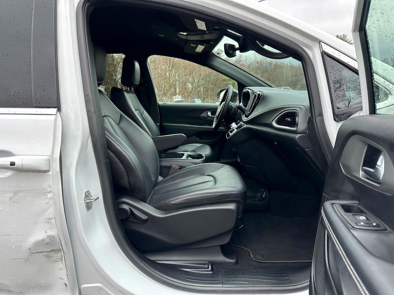 2025 Chrysler Pacifica Hybrid Select - Фото 6