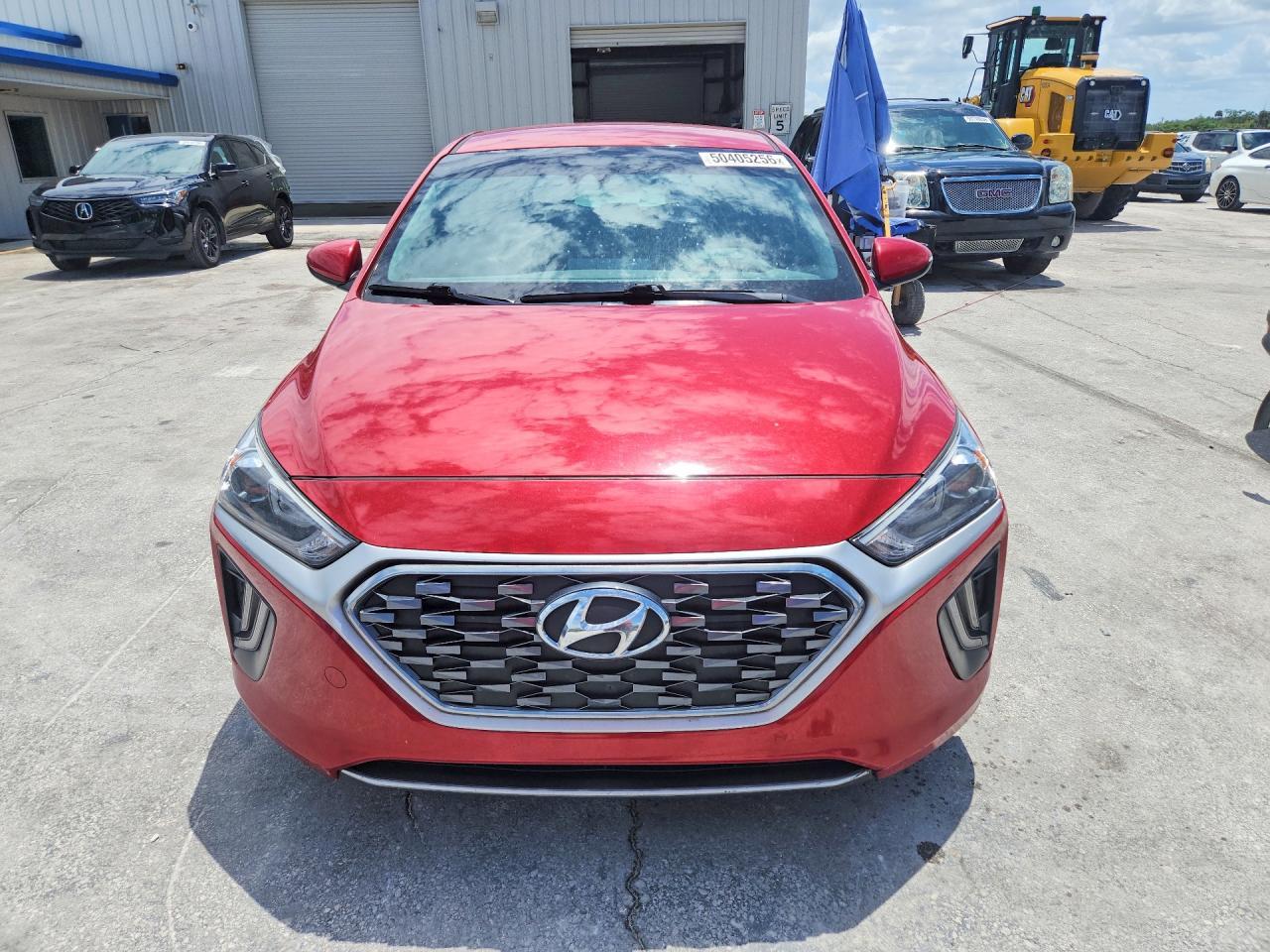 2022 Hyundai Ioniq Se - Фото 5