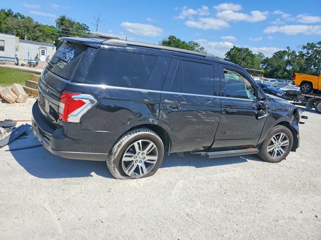 2024 Ford Expedition Xlt - Фото 3