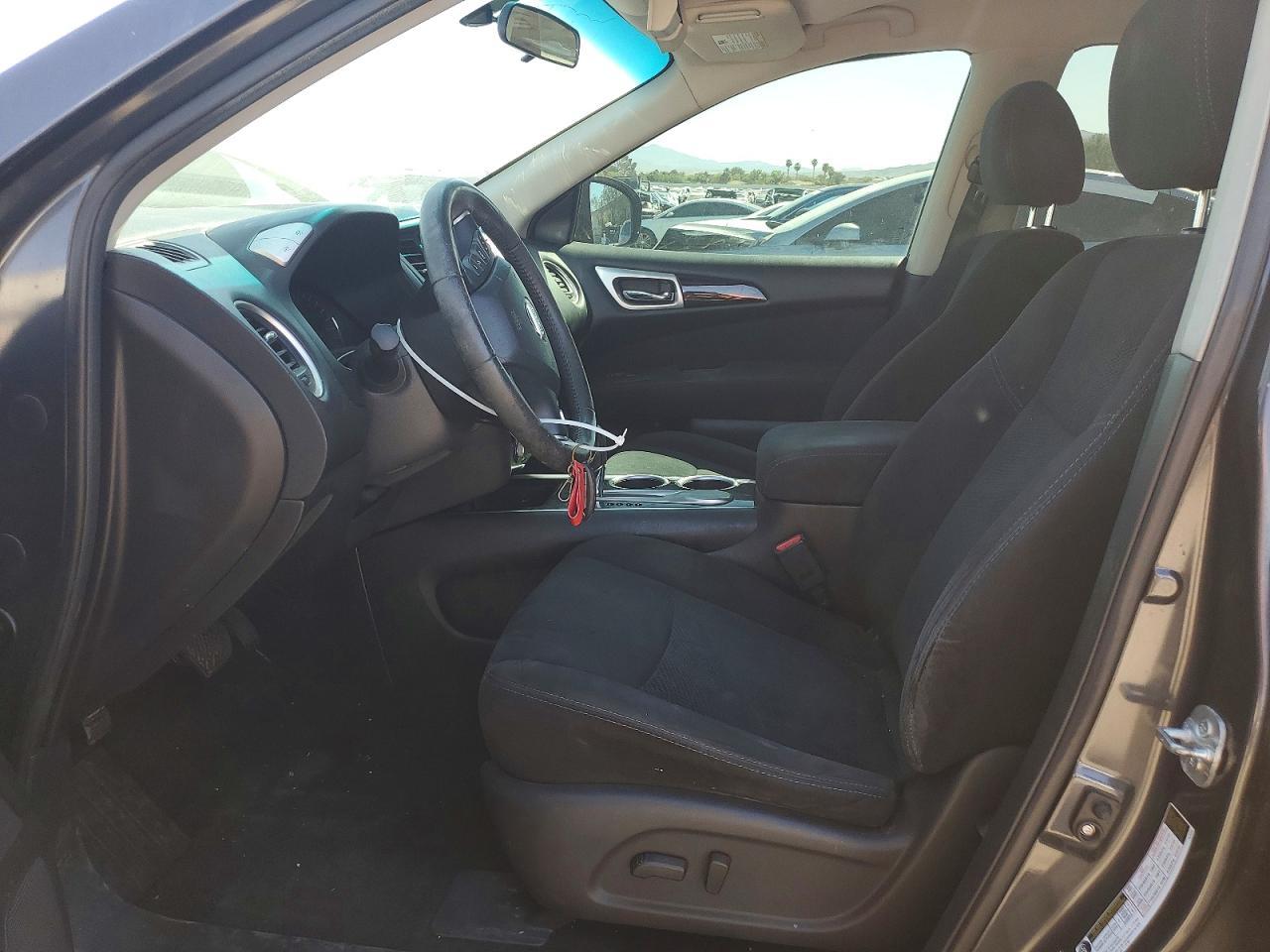 2014 Nissan Pathfinder - Image 7