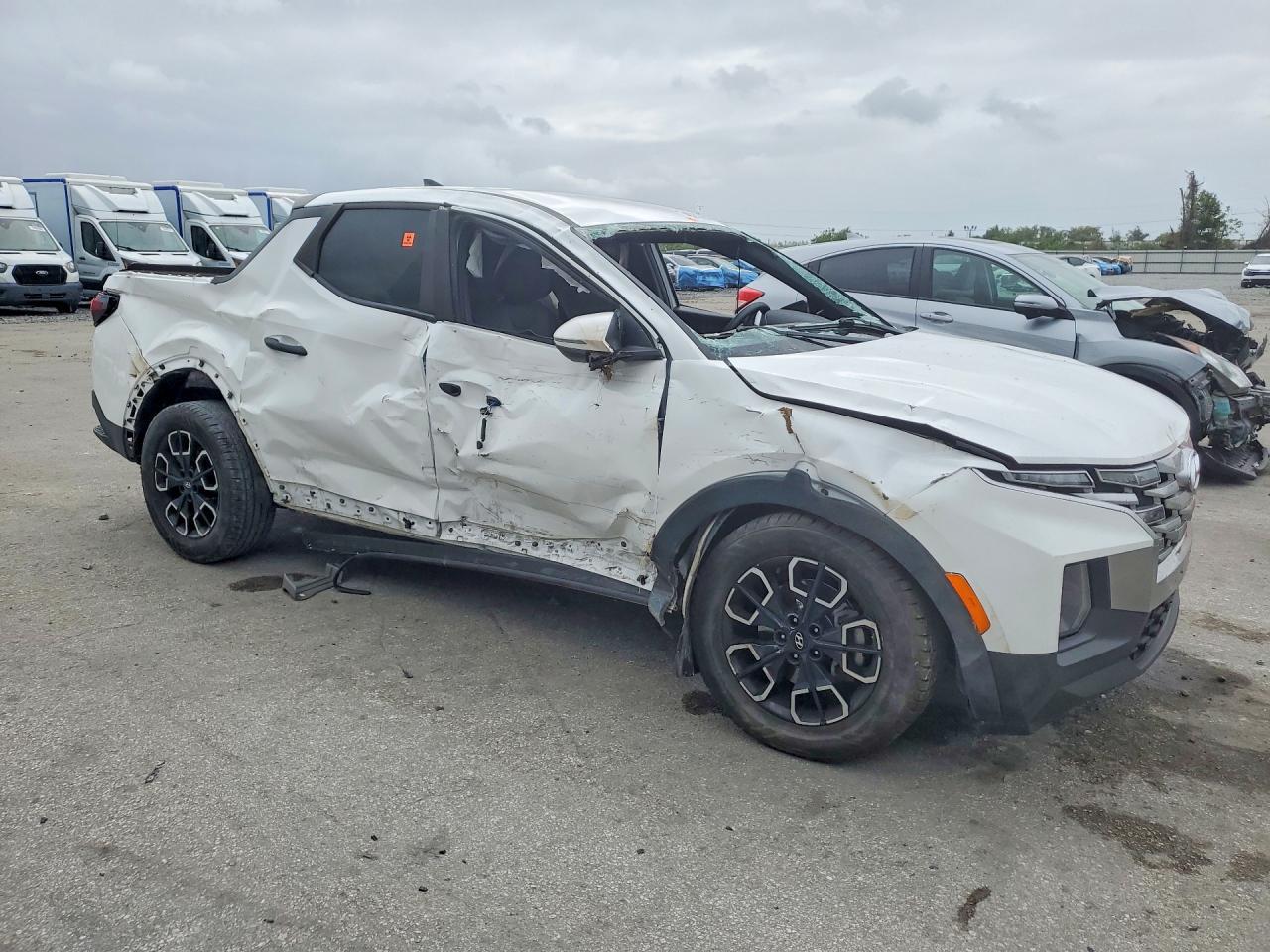 2024 Hyundai Santa Cruz Sel - Image 4