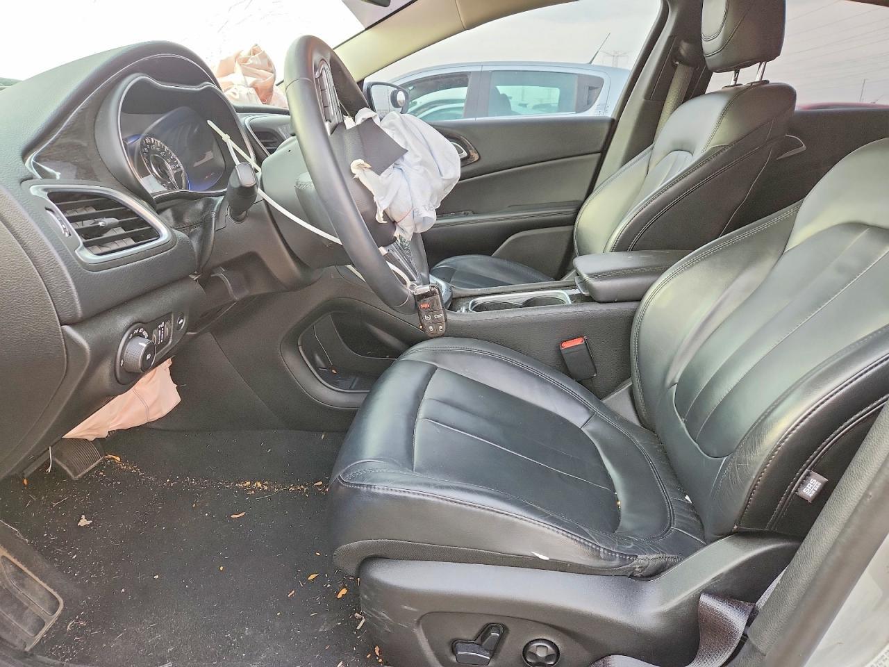 2015 Chrysler 200 C - Фото 7