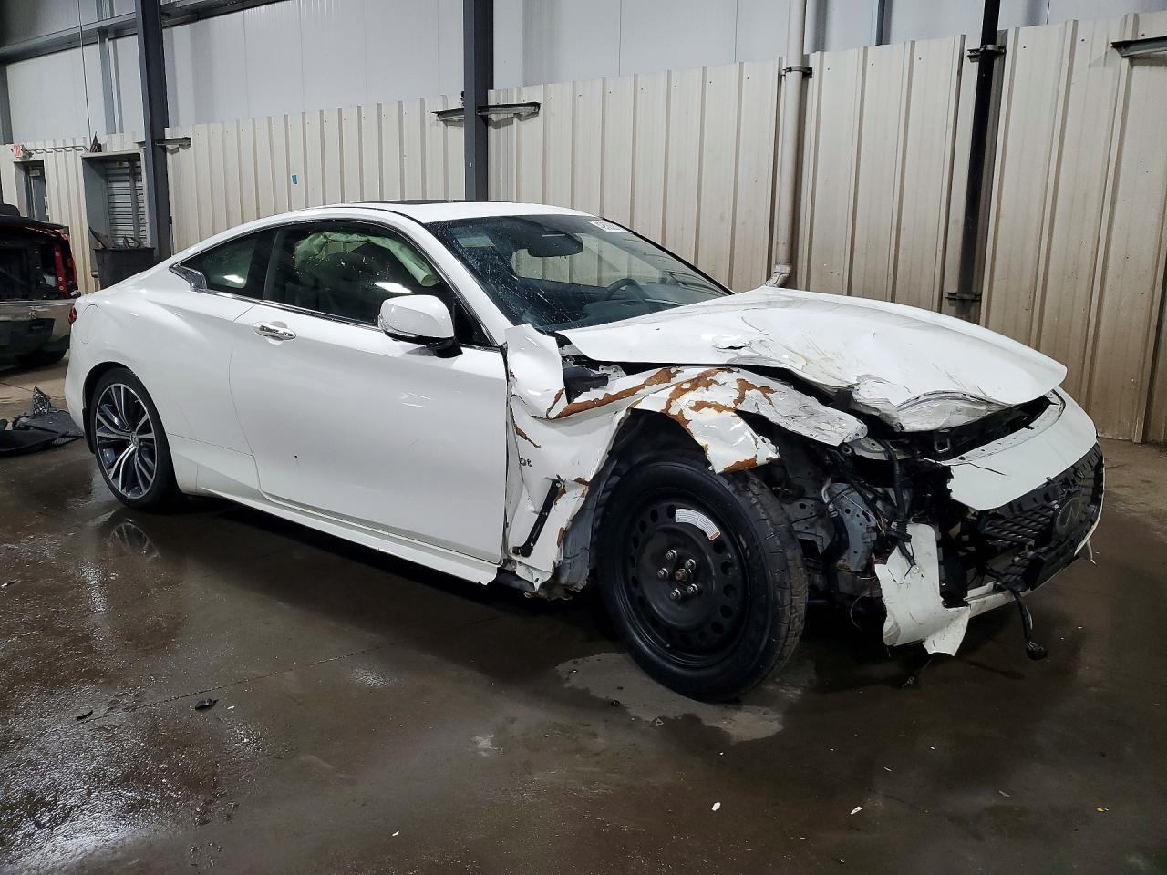 2017 Infiniti Q60 3.0T Premium - Фото 4