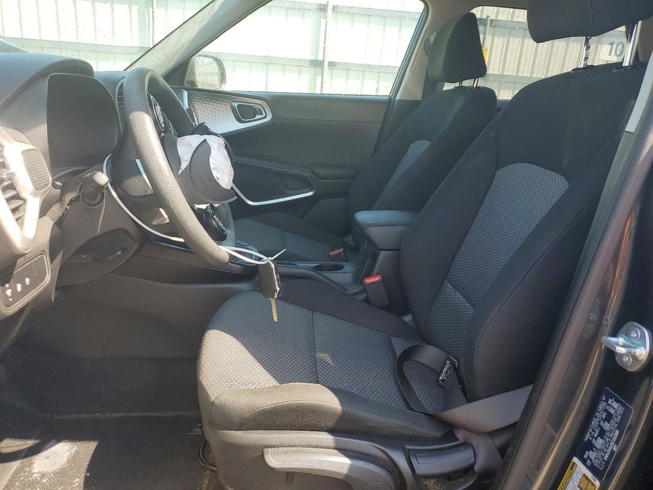 2025 Kia Soul Lx - Image 7