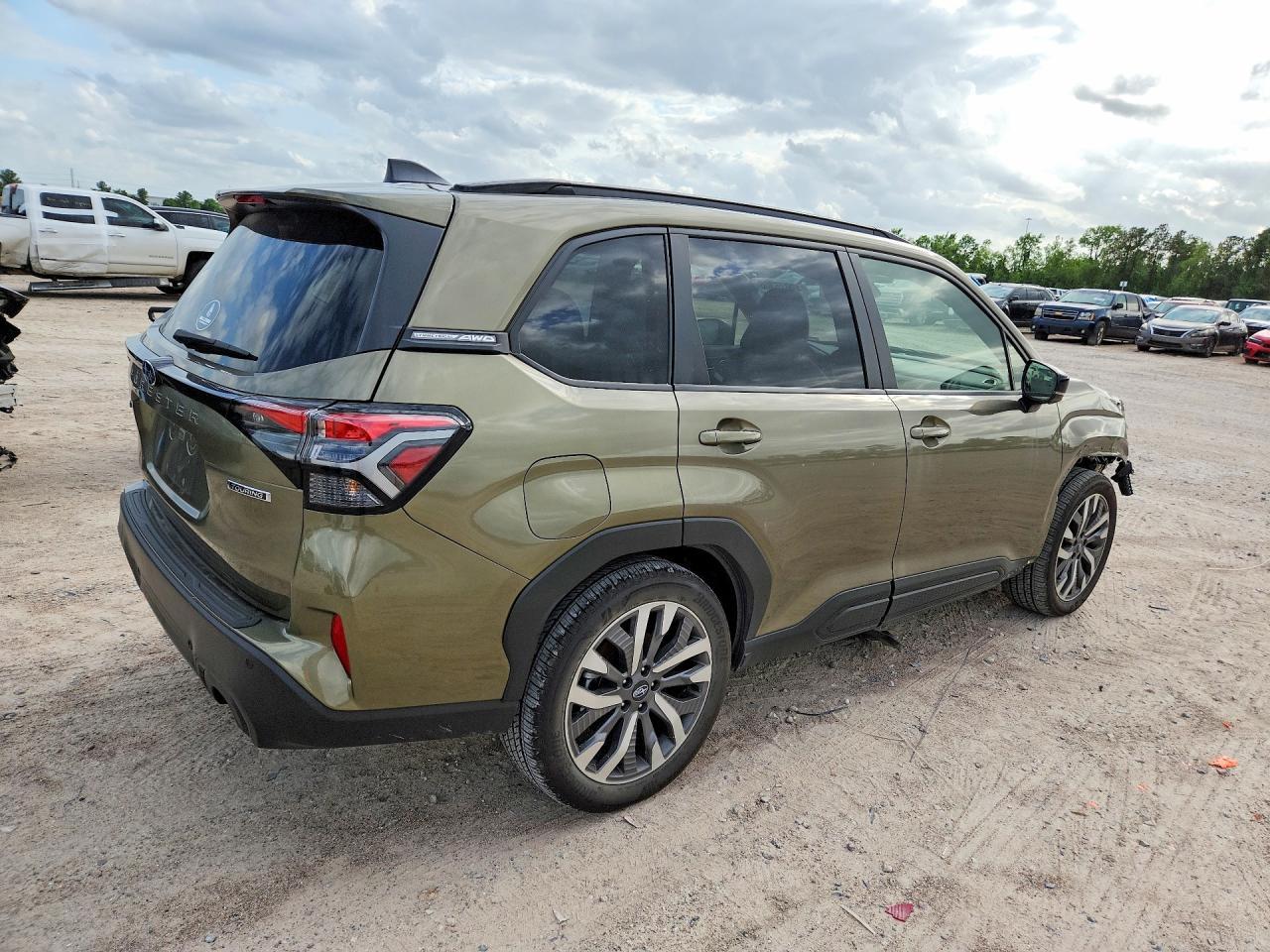 2025 Subaru Forester Touring - Фото 3