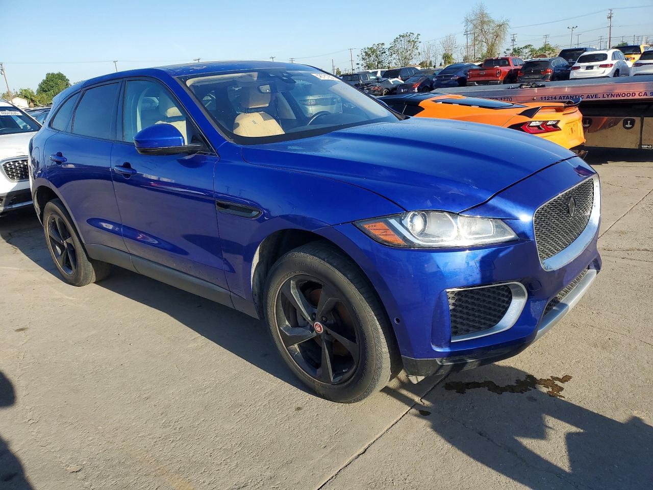 2020 Jaguar F-Pace Premium - Image 4
