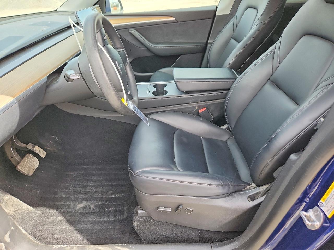 2022 Tesla Model Y - Image 7