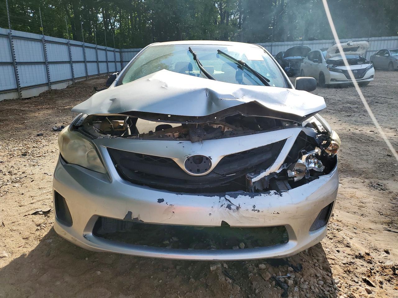 2012 Toyota Corolla L - Фото 5