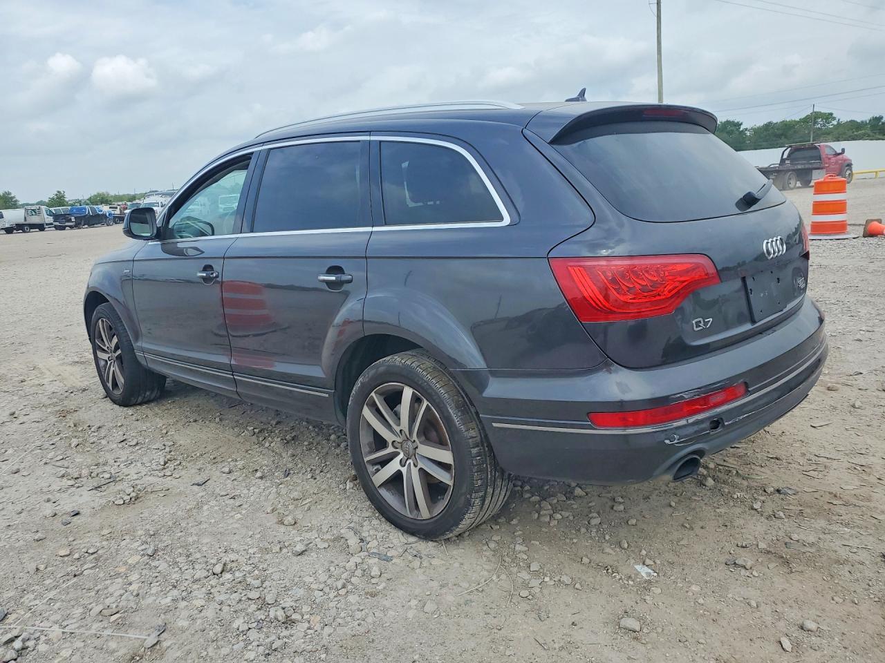 2015 Audi Q7 Premium Plus - Фото 2