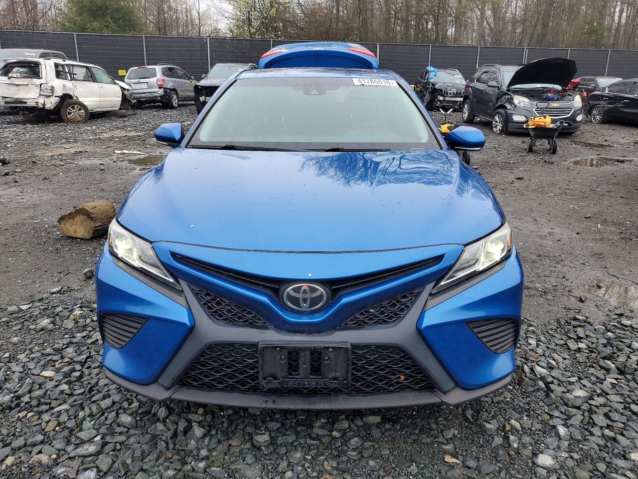 2018 Toyota Camry Se - Image 5