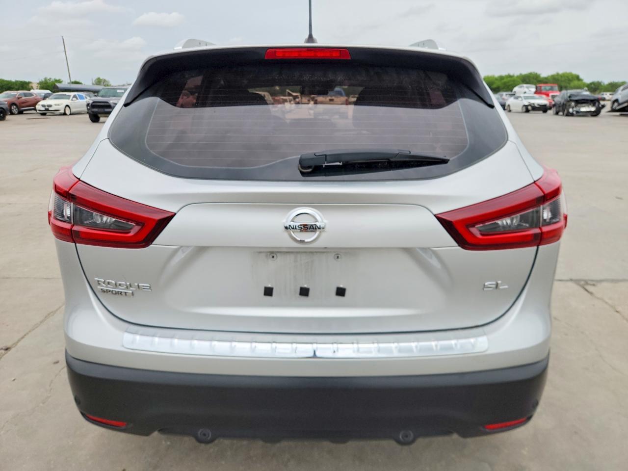 2020 Nissan Rogue Sport Sl - Image 6