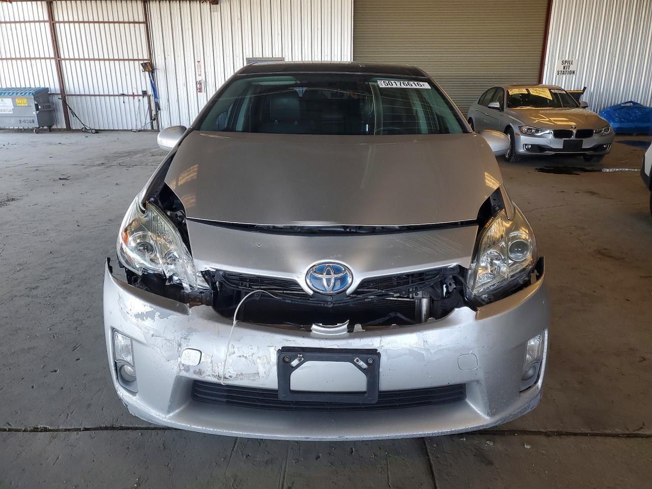 2010 Toyota Prius Iii - Image 5