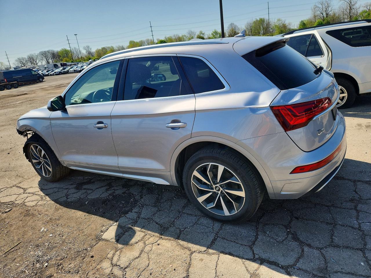 2021 Audi Q5 - Image 2