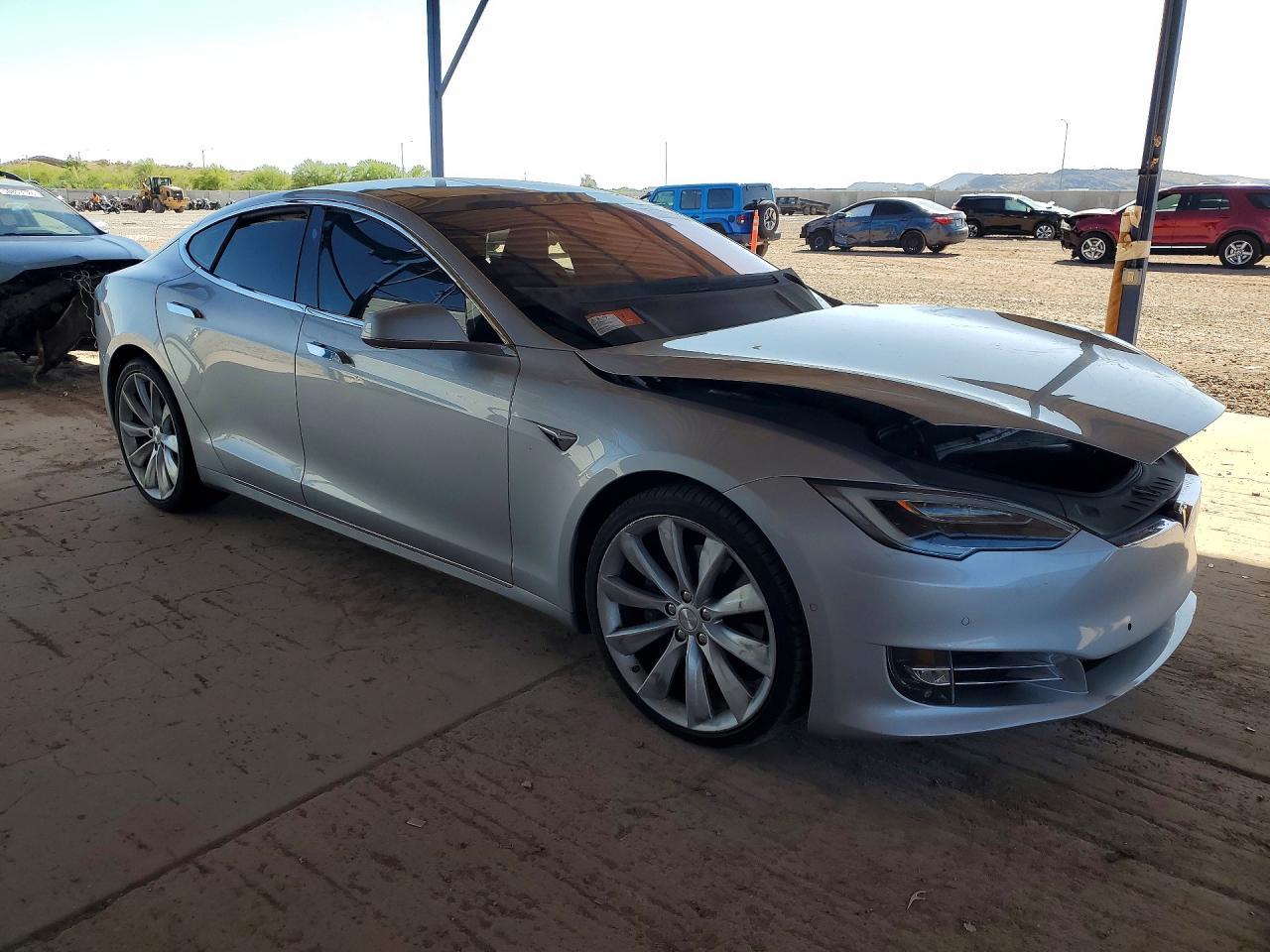 2016 Tesla Model S - Фото 4