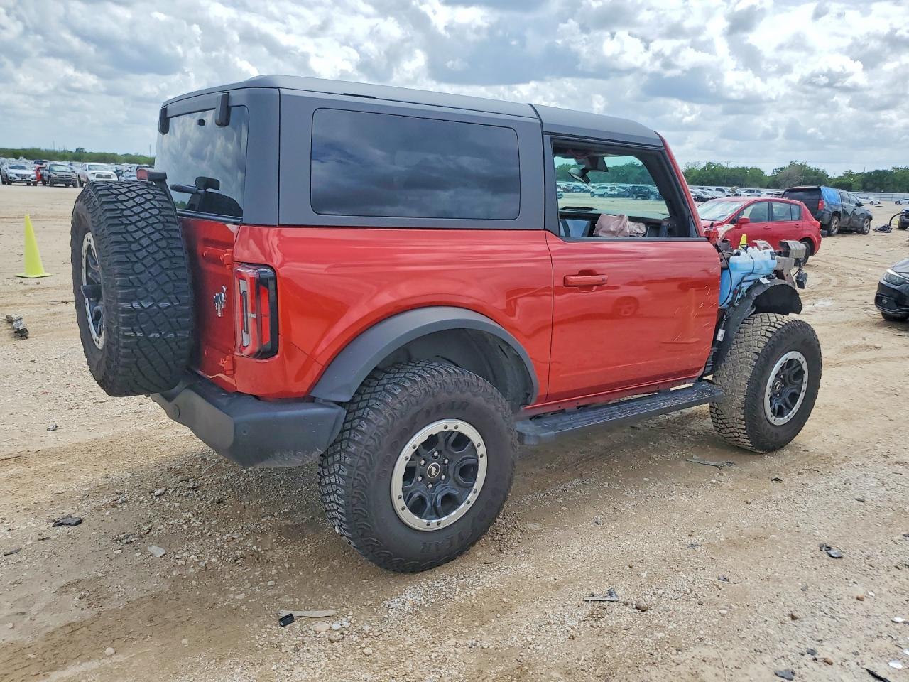 2023 Ford Bronco Base - Фото 3