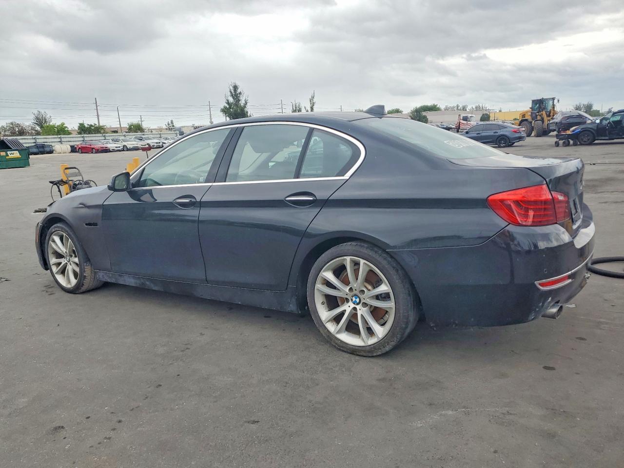2016 BMW 535 I - Фото 2