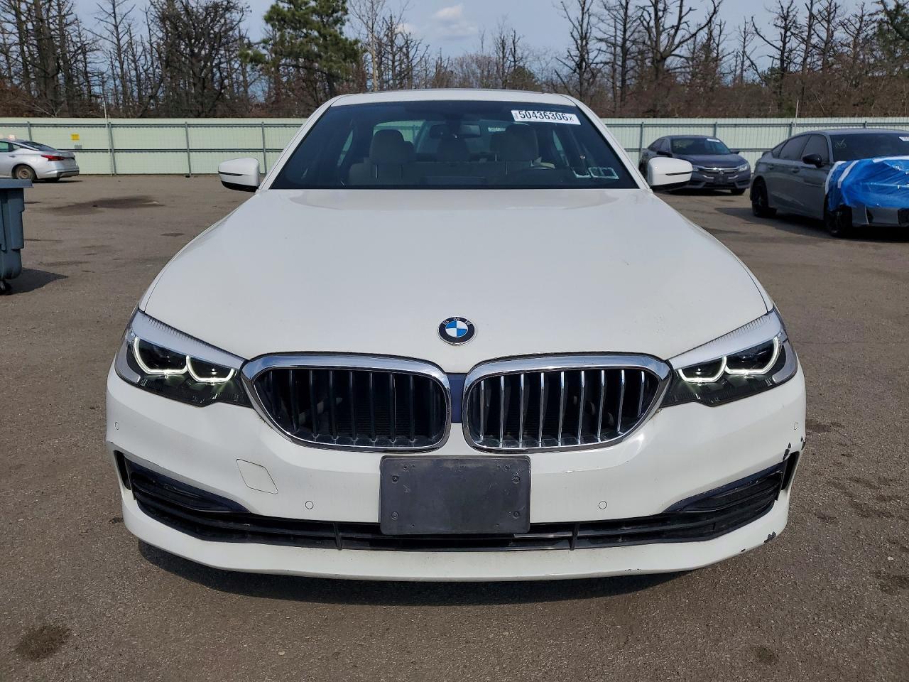 2017 BMW 530 Xi - Фото 5